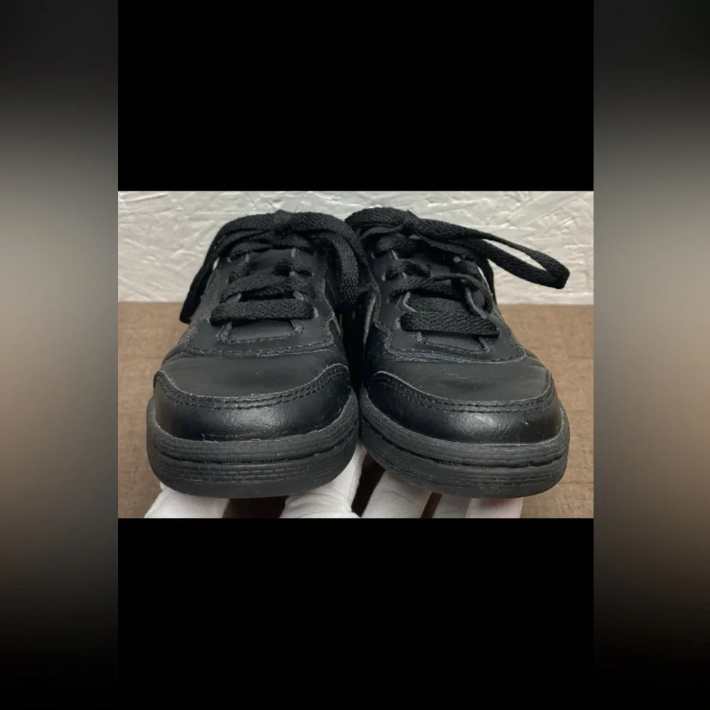 Rare Converse Junior Sneakers All Black Leather Lace Up Size 13.5 Monochrome